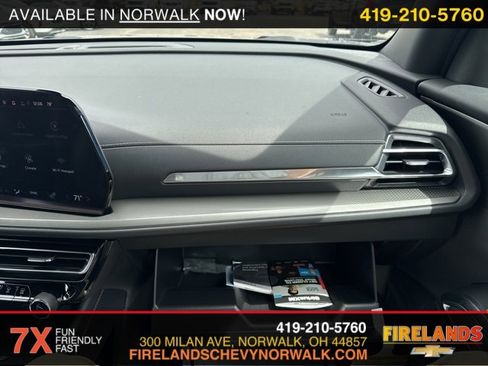 New 2025 Chevrolet Traverse LT w/ Driver Confidence Package image 53