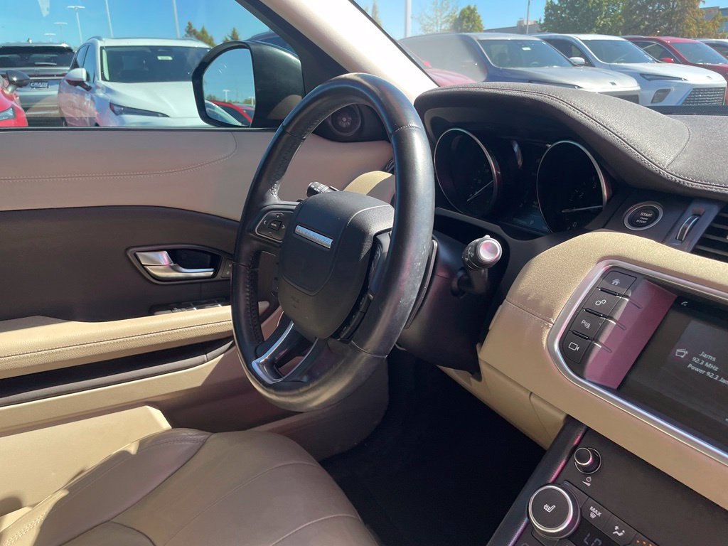 Used 2018 Land Rover Range Rover Evoque SE AWD/4WD image 31
