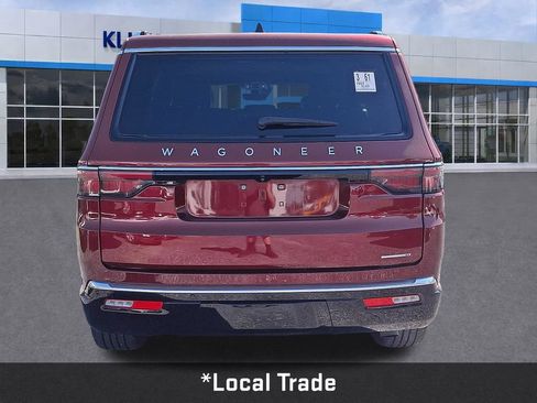 Used 2024 Jeep Wagoneer Series II w/ Flexible Seating Group RWD image 7