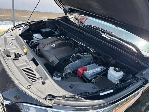 Used 2020 Toyota Highlander Limited FWD image 73