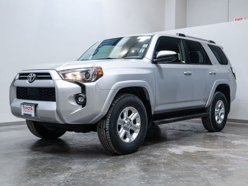 Used 2024 Toyota 4Runner SR5 image 3