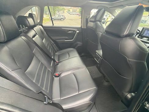 Used 2021 Toyota RAV4 XLE Premium AWD/4WD image 27