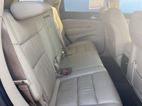 Used 2015 Jeep Grand Cherokee Limited image 7
