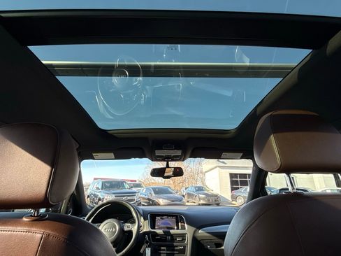 Used 2017 Audi Q5 2.0T Premium Plus w/ Technology Package image 39