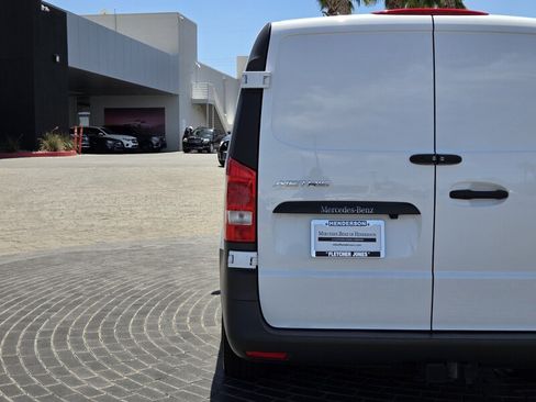 Used 2022 Mercedes-Benz Metris image 11