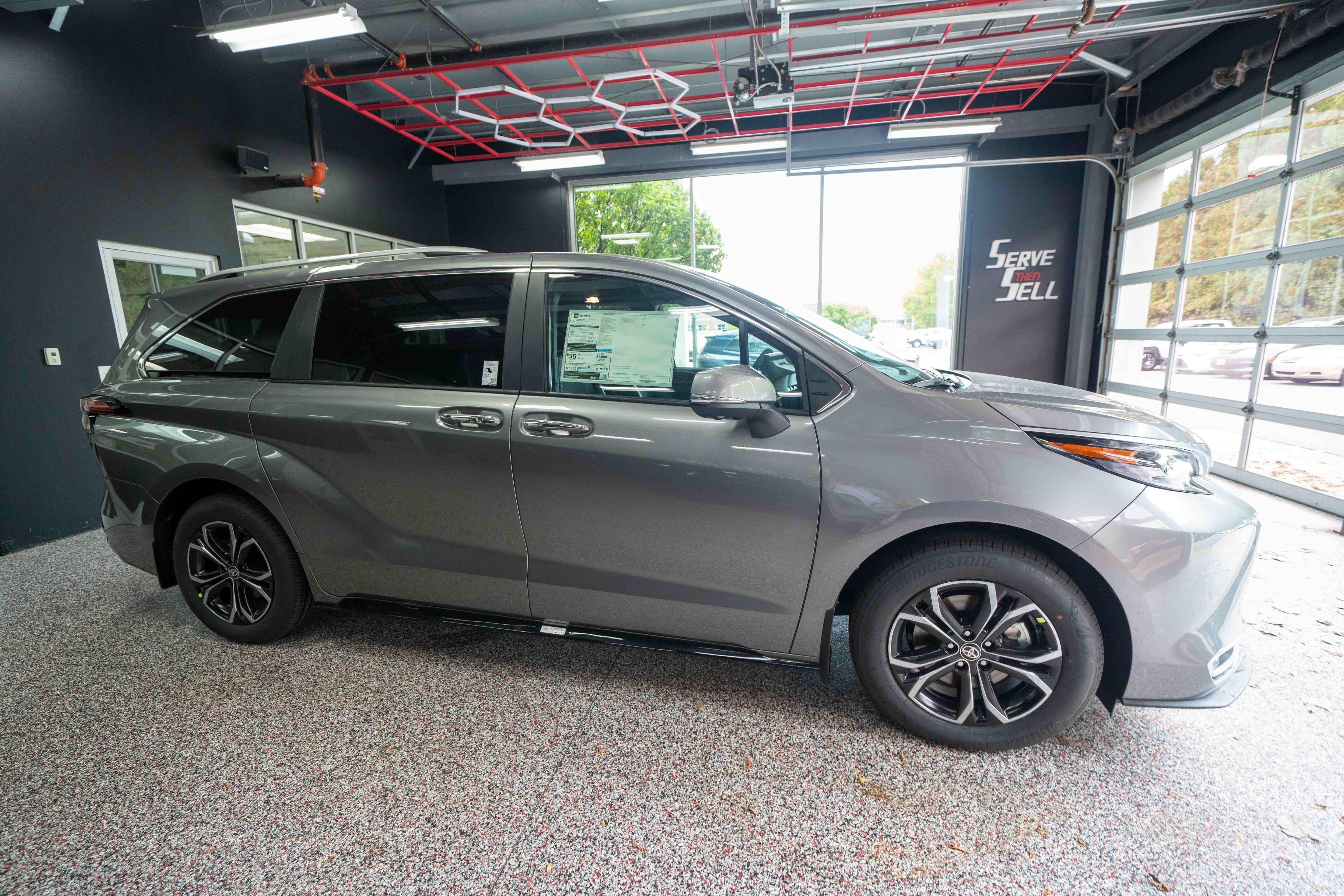 New 2026 Toyota Sienna Platinum AWD/4WD image 5