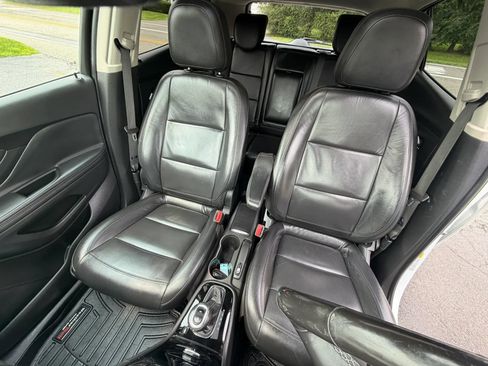 Used 2019 Buick Encore Essence AWD/4WD image 14