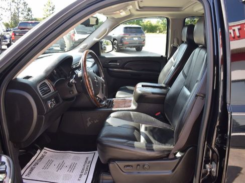 Used 2009 GMC Yukon Denali image 7