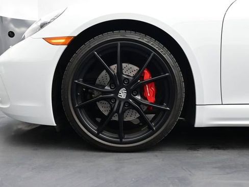 Certified 2021 Porsche 718 Cayman RWD image 6