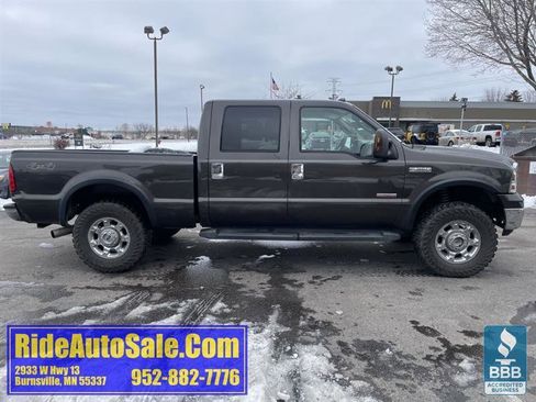 Used 2006 Ford F350 Lariat image 4