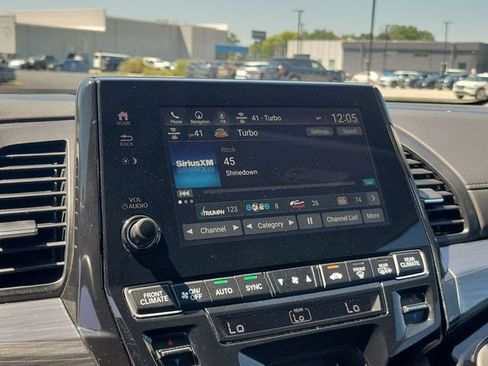 Used 2024 Honda Odyssey Elite image 24