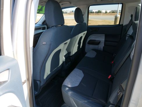 Used 2025 Ford Maverick XLT w/ XLT Luxury Package image 15