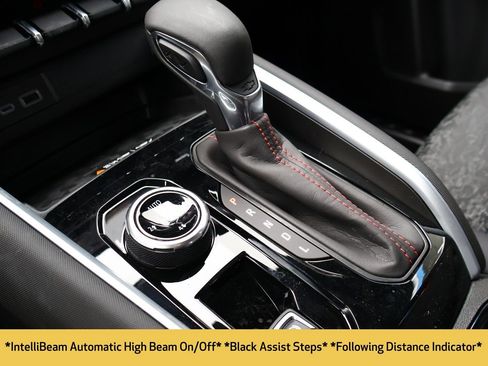 New 2025 Chevrolet Colorado Z71 w/ Midnight Edition image 12