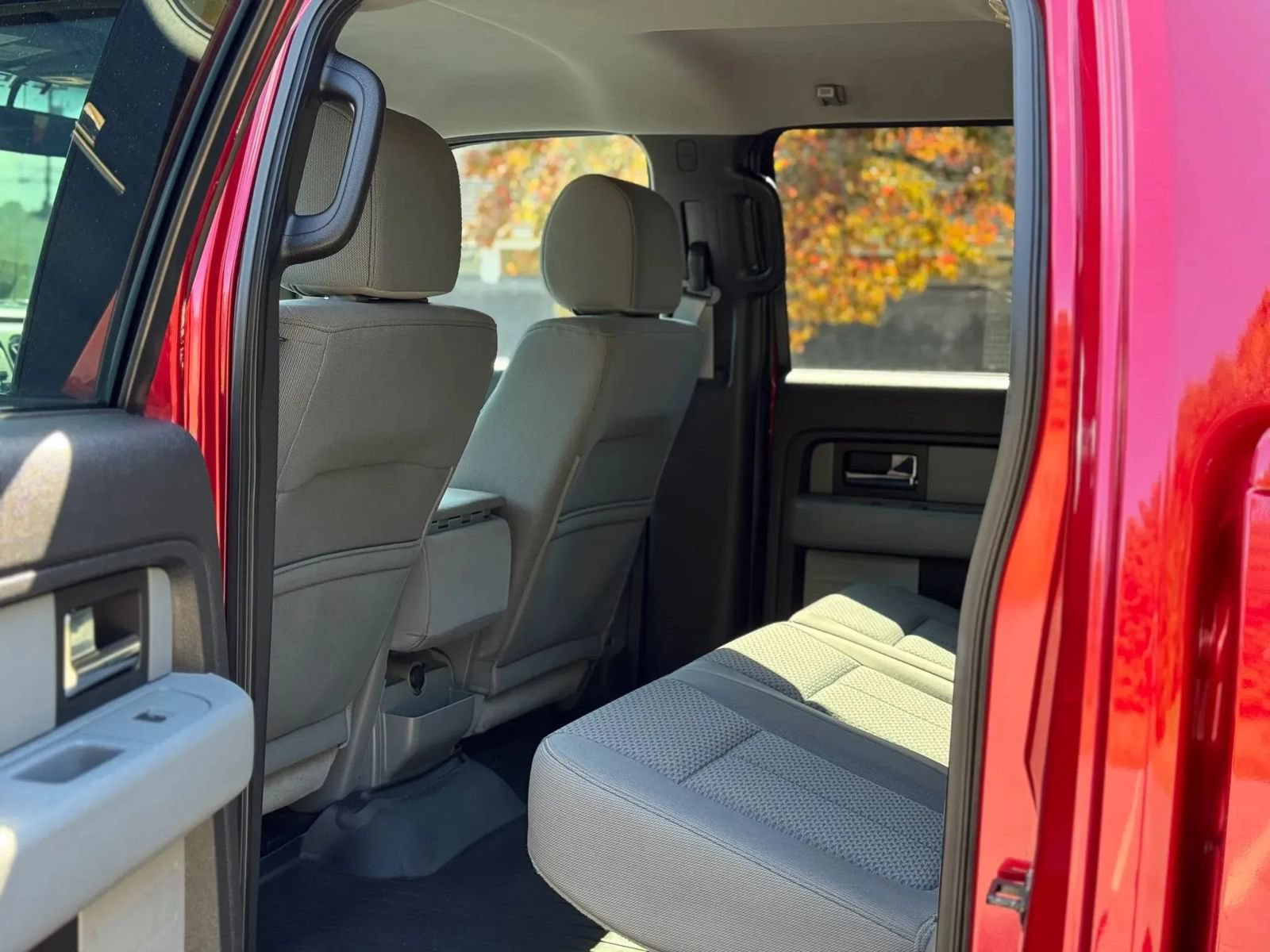 Used 2012 Ford F150 XLT w/ XLT Chrome Pkg RWD image 17