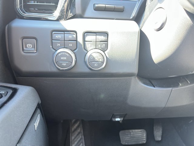Used 2026 GMC Sierra 1500 AT4 w/ AT4 Premium Package AWD/4WD image 18