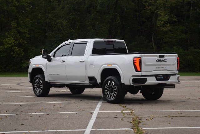 Used 2024 GMC Sierra 3500 Denali Ultimate AWD/4WD image 23