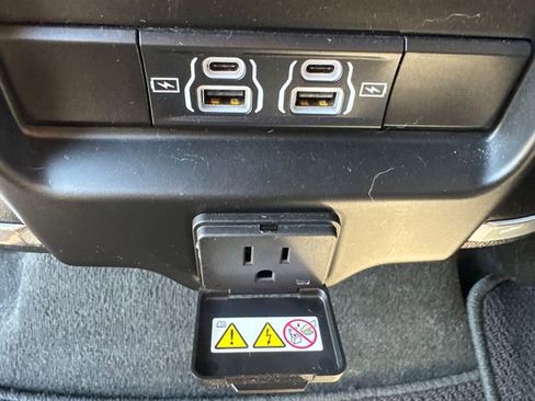 Used 2023 RAM 1500 Laramie image 21