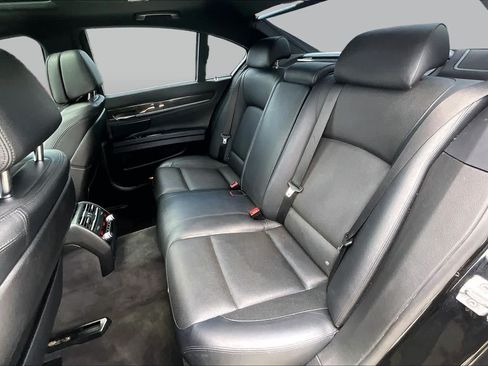 Used 2013 BMW 740i RWD image 17