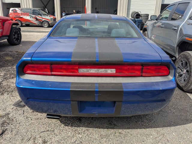 Used 2012 Dodge Challenger SXT RWD image 5