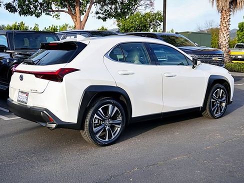 Used 2023 Lexus UX 250h FWD w/ Accessory Package (Z1) image 7