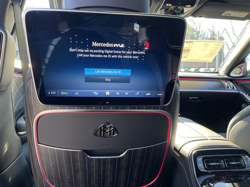 New 2026 Mercedes-Benz Maybach S 680 Maybach S 680 4MATIC Sedan image 36