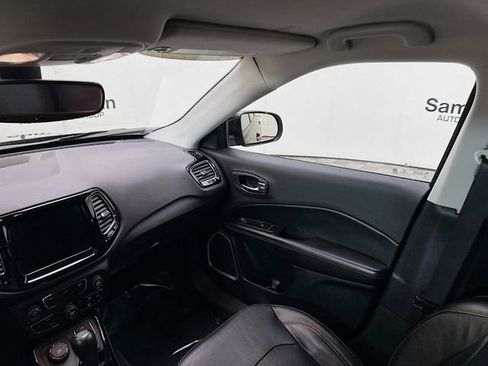 Used 2020 Jeep Compass Limited image 22