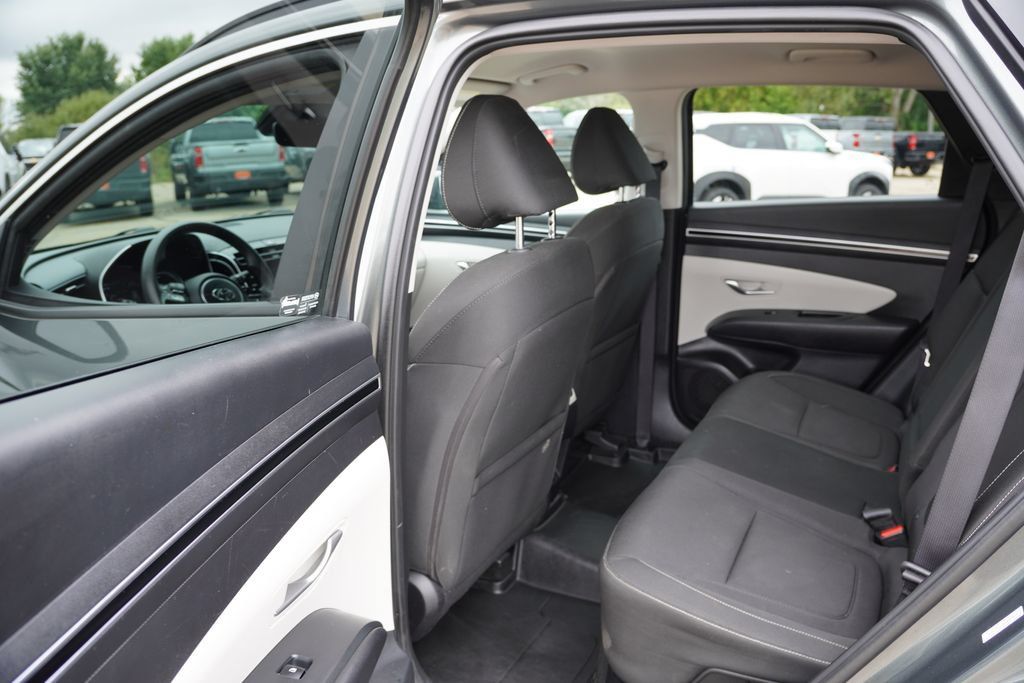 Used 2023 Hyundai Tucson Blue AWD/4WD image 16