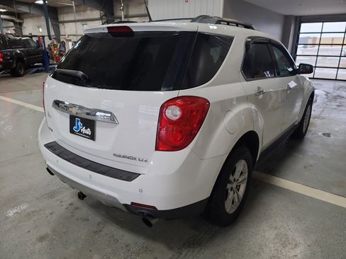 Used 2011 Chevrolet Equinox LTZ image 5