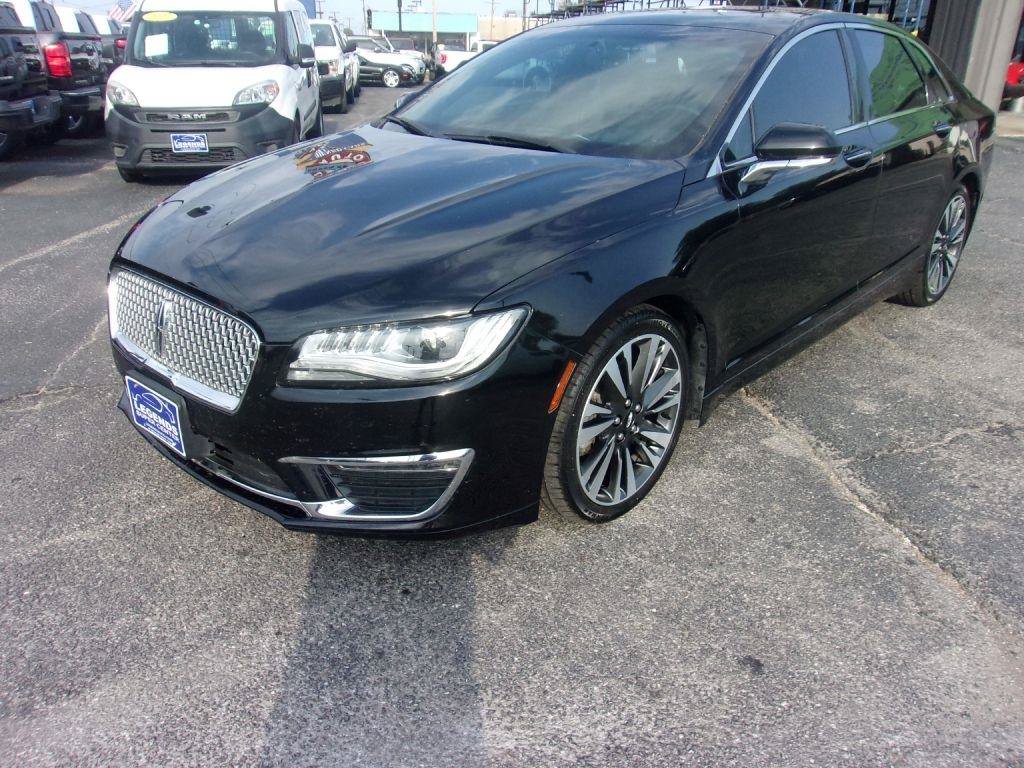 Used 2018 Lincoln MKZ Reserve FWD image 2