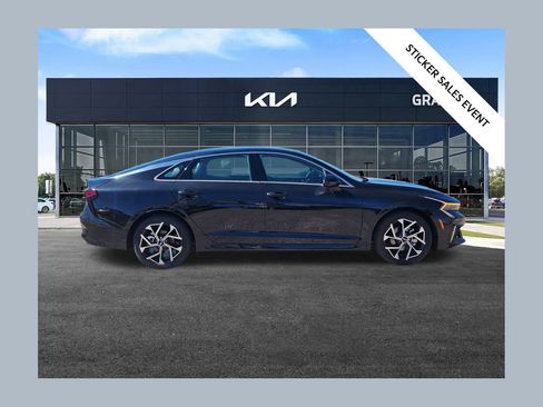 New 2025 Kia K5 EX FWD image 1