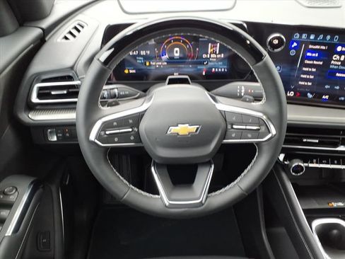 New 2026 Chevrolet Traverse LT w/ Enhanced Driving Package FWD image 25