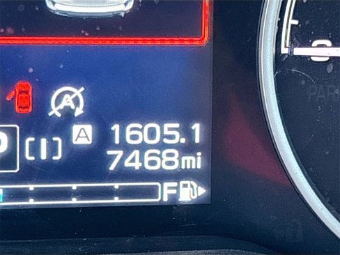 Used 2021 Subaru Forester Limited image 12