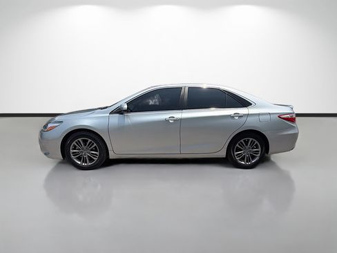 Used 2017 Toyota Camry SE FWD image 6