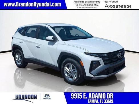New 2026 Hyundai Tucson SE FWD image 1