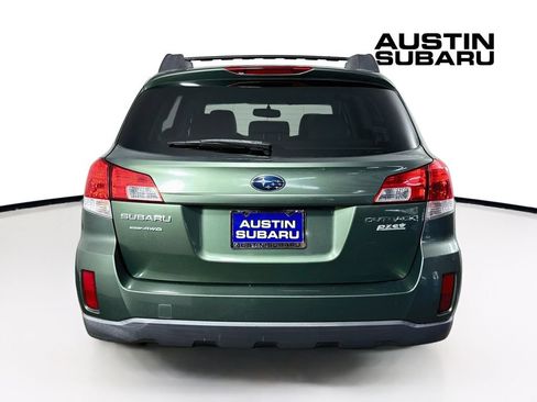 Used 2011 Subaru Outback 2.5i Premium AWD/4WD image 6