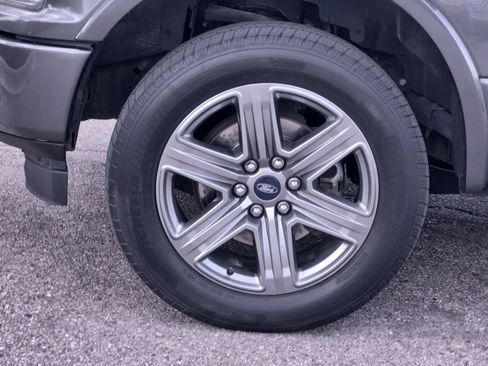 Used 2018 Ford F150 XLT w/ Equipment Group 302A Luxury AWD/4WD image 14