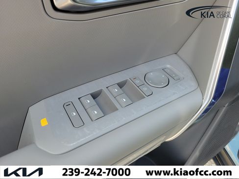 New 2027 Kia Seltos S FWD image 20