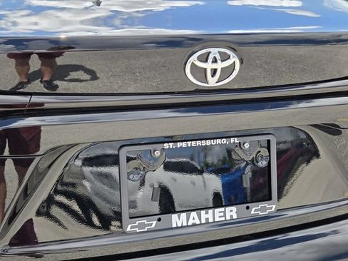 Used 2025 Toyota Corolla LE FWD image 10