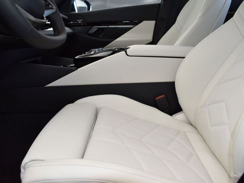 New 2026 BMW 530i w/ Premium Package RWD image 13