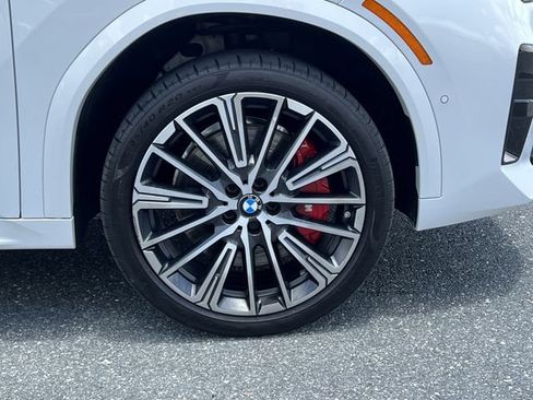 Used 2025 BMW X2 xDrive28i w/ Technology Package AWD/4WD image 10