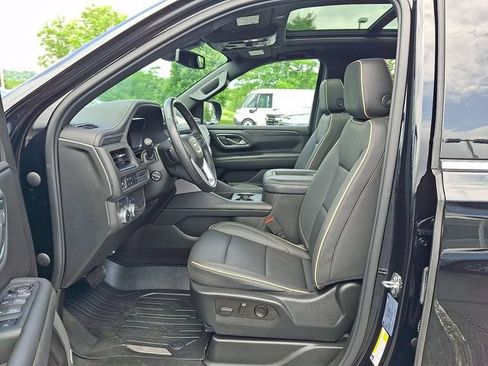 Used 2022 GMC Yukon XL SLT w/ SLT Premium Package AWD/4WD image 19
