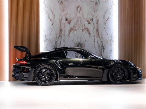 Used 2025 Porsche 911 GT3 RS image 3
