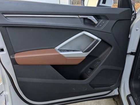 Used 2024 Audi Q3 2.0T Premium image 14