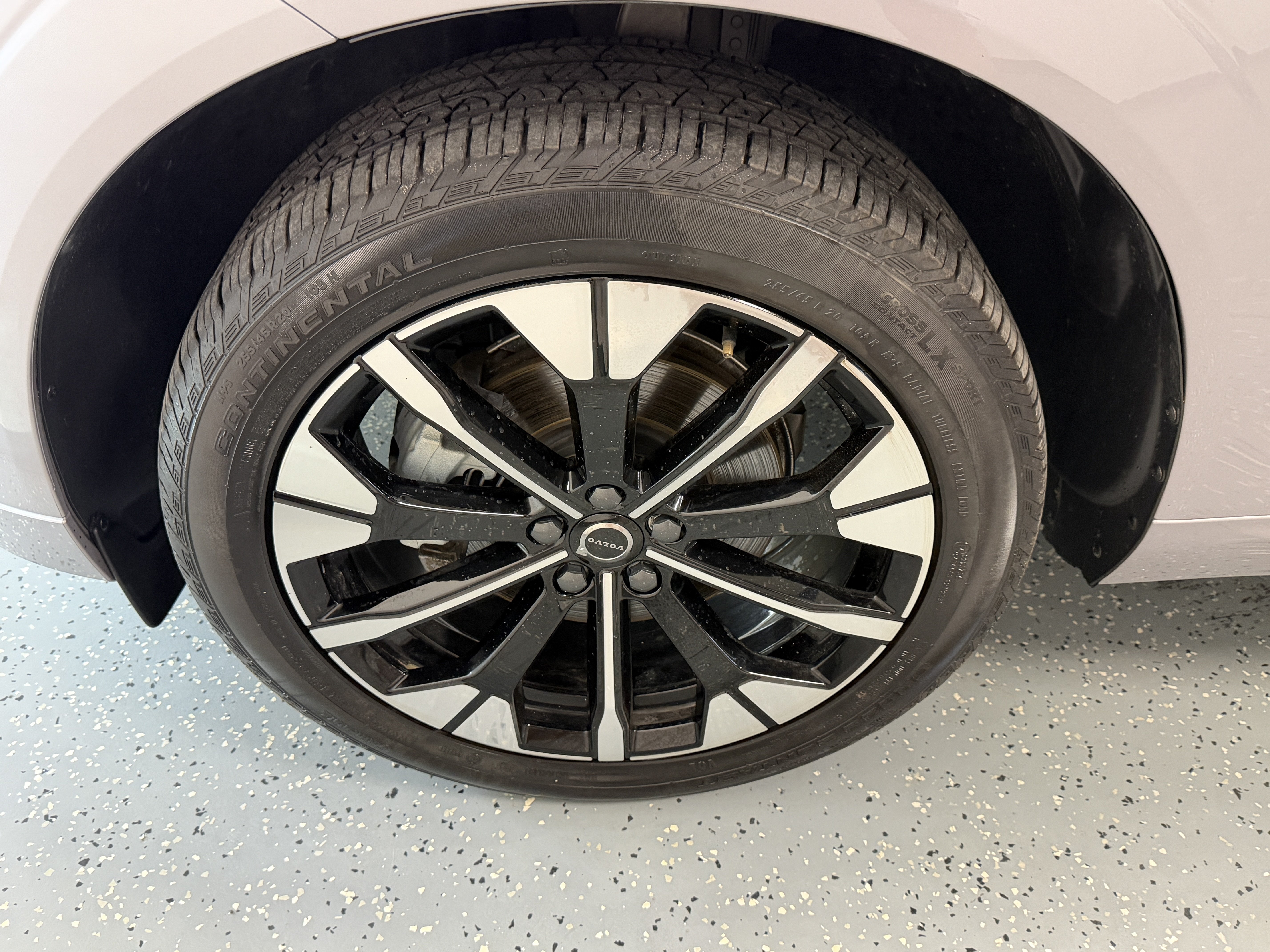 Used 2026 Volvo XC60 B5 Plus AWD/4WD image 27