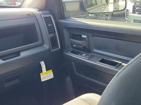Used 2021 RAM 1500 Tradesman w/ Tradesman SXT Package AWD/4WD image 4