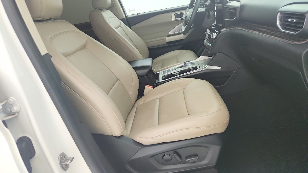 Used 2022 Ford Explorer Limited w/ Limited Technology Package RWD image 31