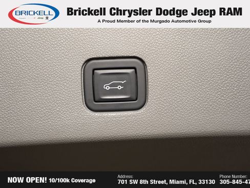 Used 2023 Cadillac XT6 Premium Luxury image 11