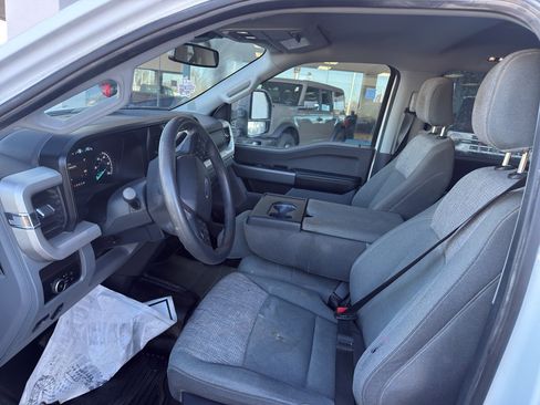 Used 2024 Ford F550 4x4 Crew Cab Super Duty w/ XLT Value Package image 11