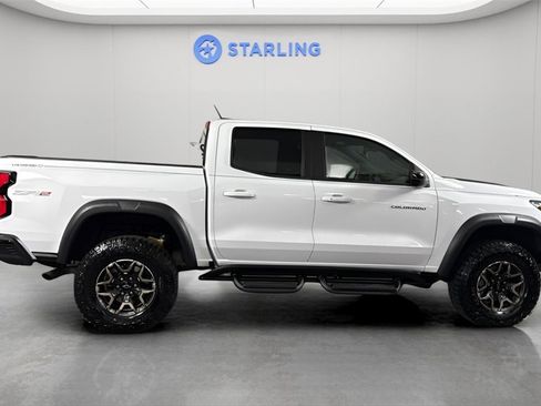 Used 2024 Chevrolet Colorado ZR2 w/ Technology Package image 11