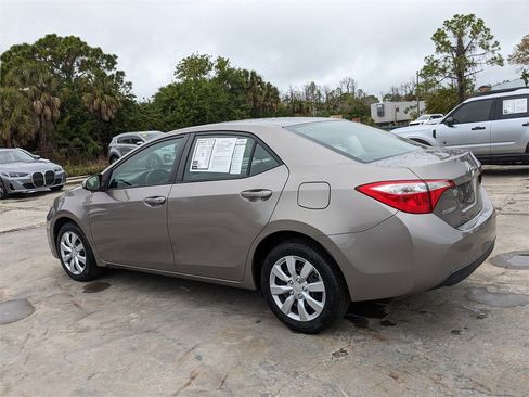 Used 2016 Toyota Corolla LE image 6